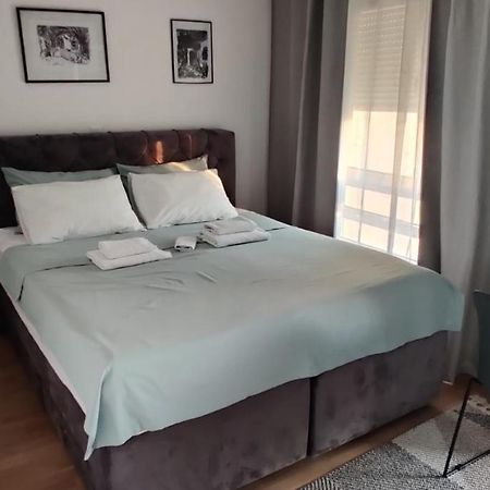 Vesta Apartment Tuzla - Across Bcc Shopping Mall エクステリア 写真