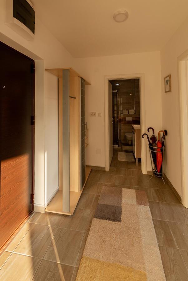 Vesta Apartment Tuzla - Across Bcc Shopping Mall エクステリア 写真